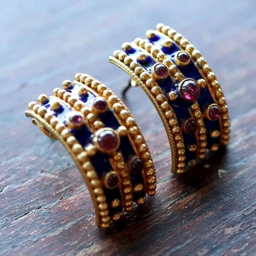 Arabian Sea Garnet Earrings