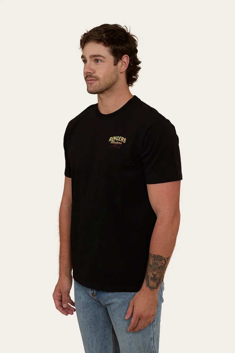 Mens Casual Loose Fit T-Shirt - Enjoy The View Design - Black