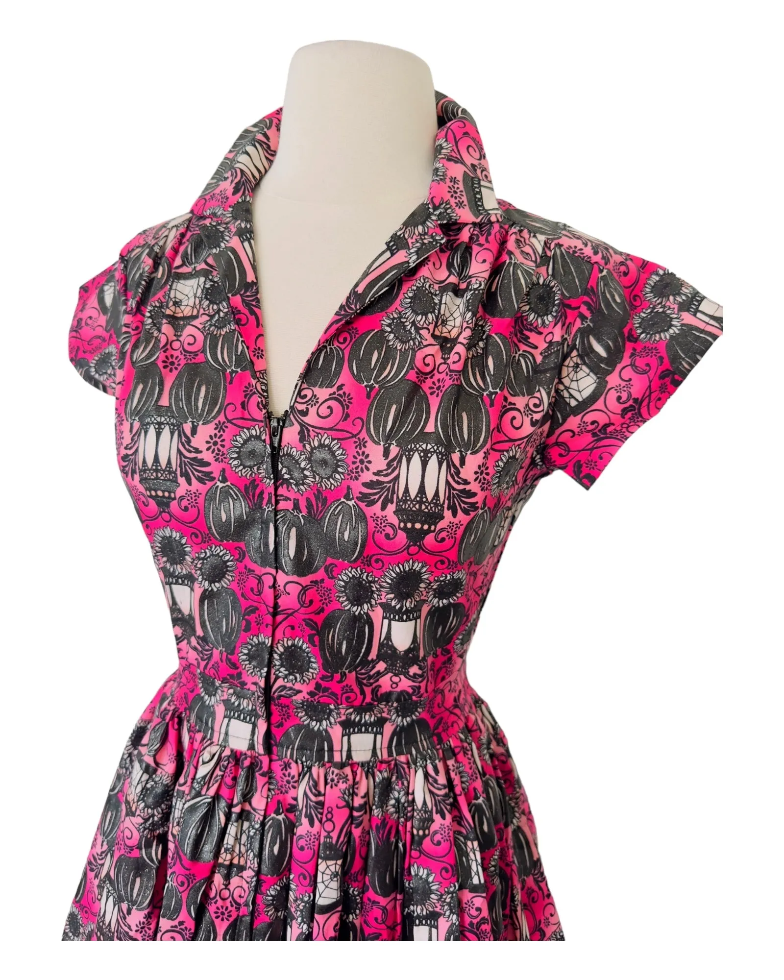 Joni Dress in Dark Love