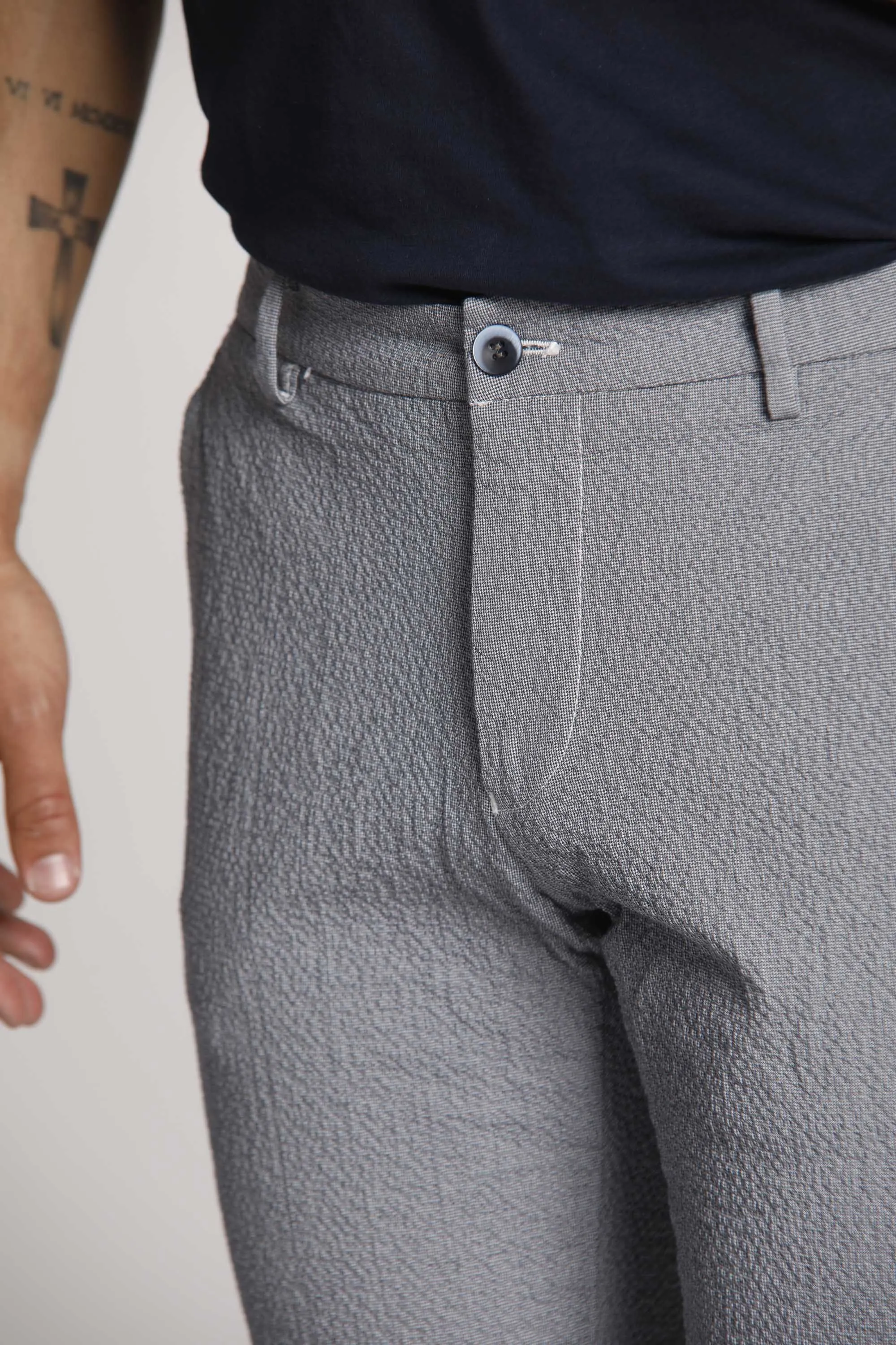 Milano Style pantalone chino uomo in seersucker extra slim fit