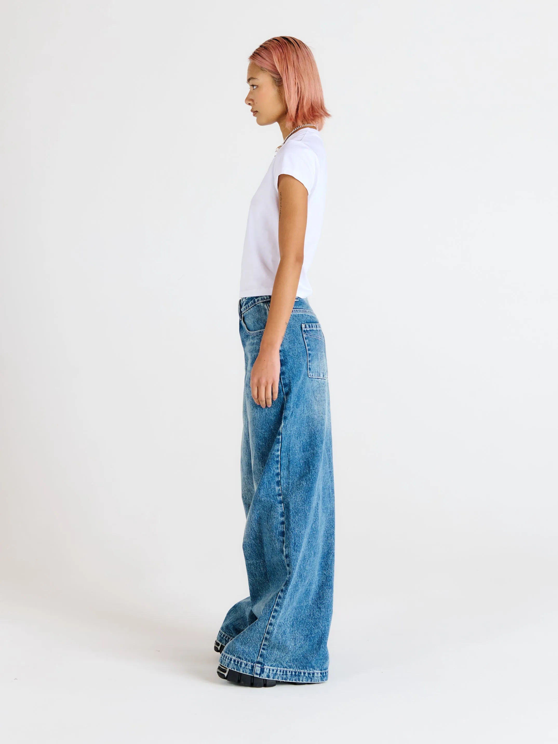 Slim-Fit Sweeper Jeans in Blue