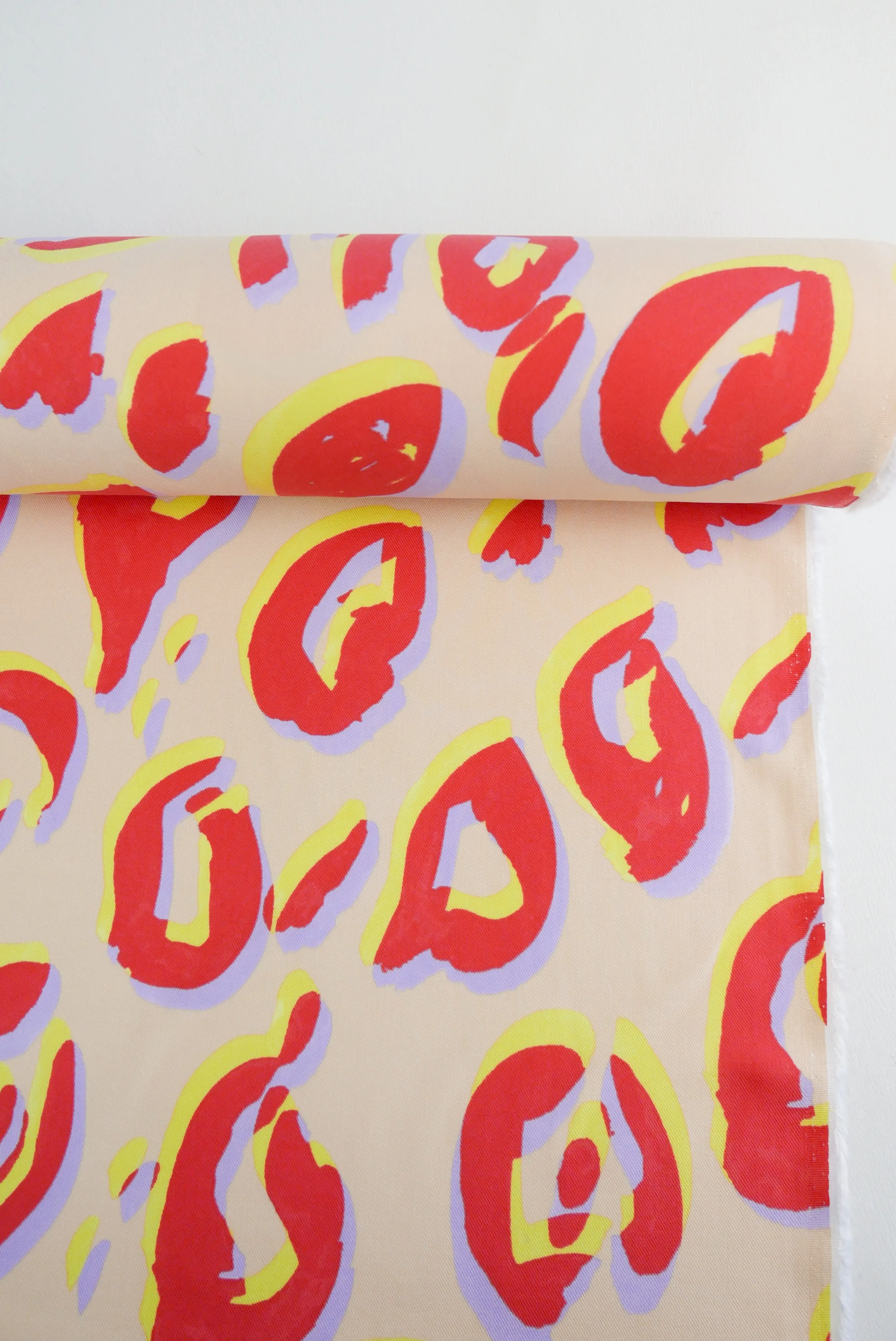 Thelma - Printed Viscose Twill | Light Peach