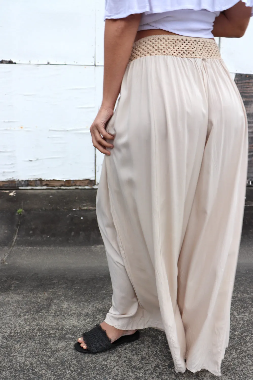 Willow Pant in Sand